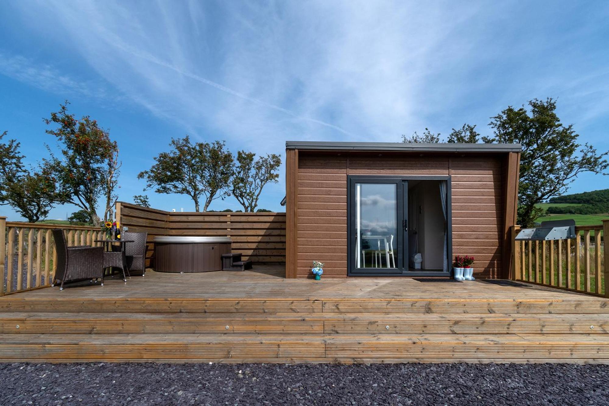 קולווין ביי Waenfechan Glamping With Hot Tubs מראה חיצוני תמונה
